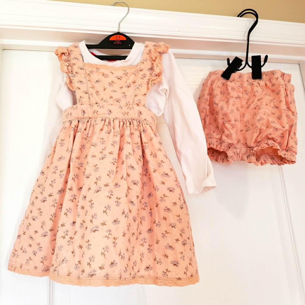 Zara dress 18/24 months + shorts matching